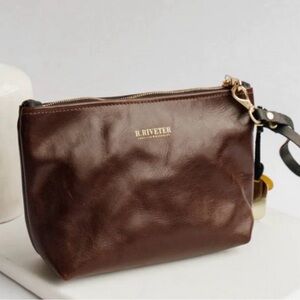 R.Riveter Chestnut 🌰 Dark Brown Naomi Clutch Wristlet Pouch Purse